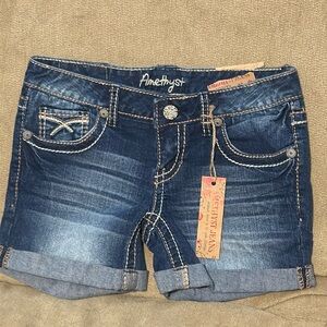 NWT Women’s Amethyst Denim Shorts Size 3